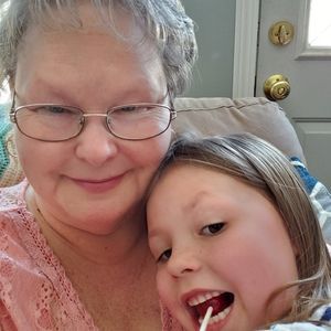 Meet your Posher, Debbie